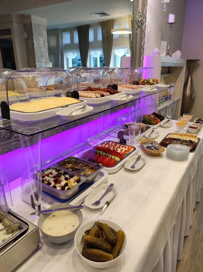 Bialy Dom Henlex Hotel Restauracja 波兹南 外观 照片
